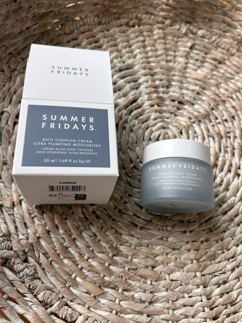 New Summer Fridays Rich Cushion Cream Ultra Plumping Moisturizer - Picture 2 of 2